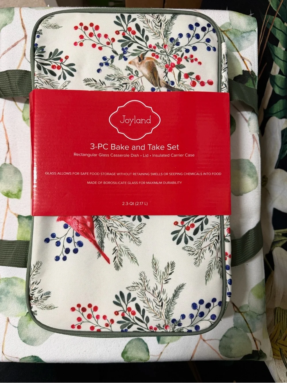 Joyland 3pc Bake and Take set with Insulated Carrier